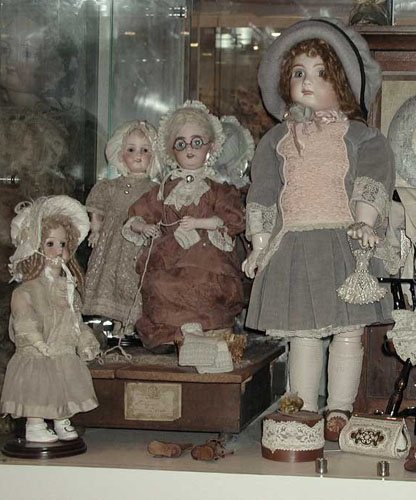 Куклы из коллекции Юлии Вишневской